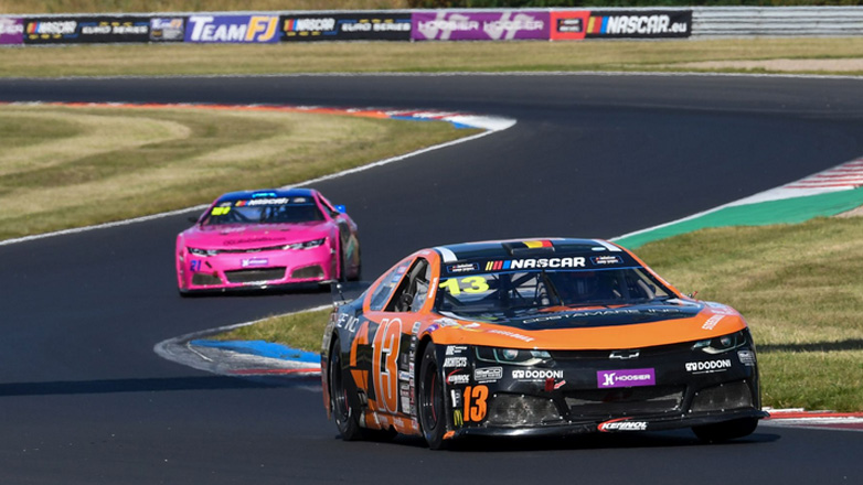 NASCAR Euro Series: ‘Ώρα… πλέι οφ στο Oschersleben για τον Θωμά Κρασώνη!