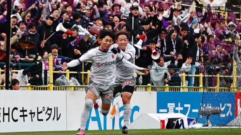 Τον ταλαντούχο Ιάπωνα επιθετικό Γιούτο Ανζάι υπογράφει σήμερα o Πανιώνιος