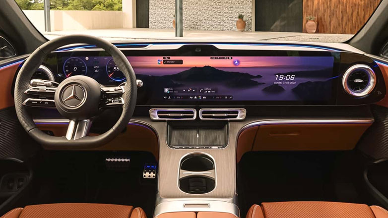 Μετά τη VW, τώρα και η Mercedes ξανατοποθετεί φυσικά χειριστήρια-πλήκτρα στο τιμόνι