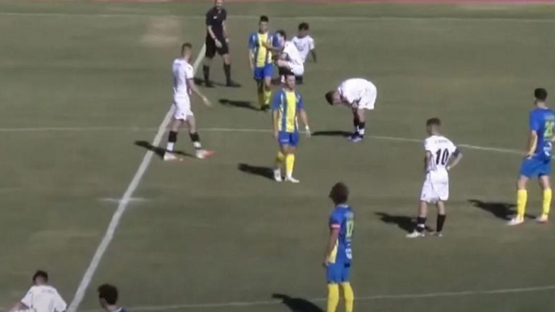 Θλιβερές εικόνες στη Γ’ Εθνική: Ο Θεσπρωτός κατέβηκε σε αγώνα με εννέα παίκτες και μέσα σε ένα λεπτό έμεινε με έξι!