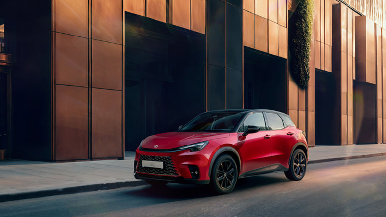 Lexus: Το LBX στη νέα vibrant edition ξεχωρίζει με τις εντυπωσιακές σχεδιαστικές λεπτομέρειες