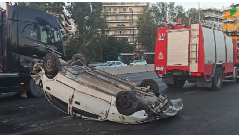 Τροχαίο ατύχημα στη Λεωφόρο Ποσειδώνος