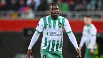 Ατρόμητος: Κλείνει τον μεσοεπιθετικό, Σαντράκ Ακολό