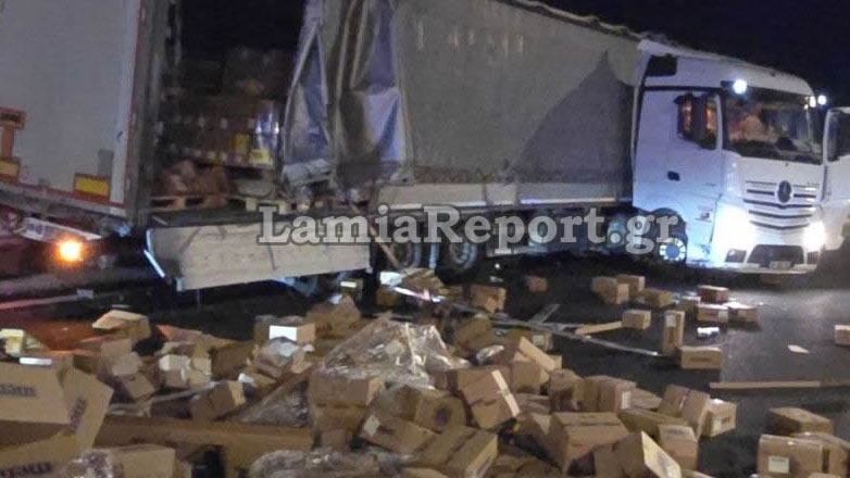 Λαμία: Εκτροπή νταλίκας τα ξημερώματα στο ρεύμα προς Αθήνα