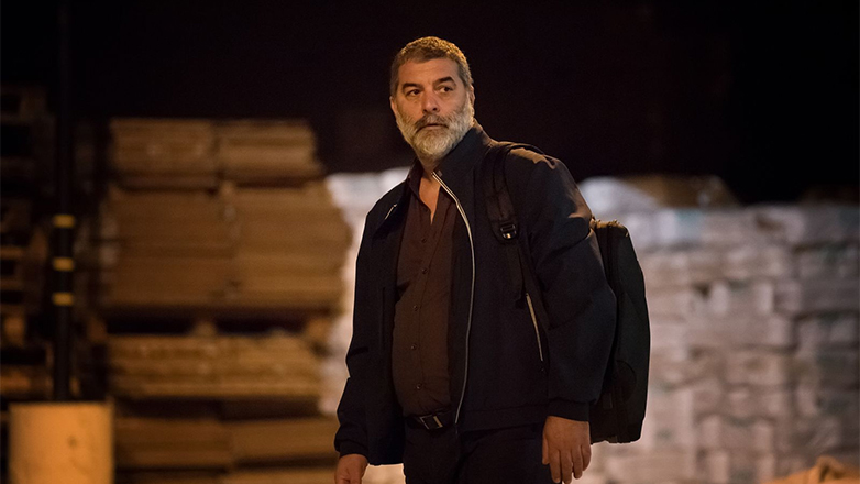 «Σπασμένη Φλέβα»: Κυκλοφόρησαν η αφίσα και το επίσημο τρέιλερ της ταινίας του Γιάννη Οικονομίδη με τον Βασίλη Μπισμπίκη