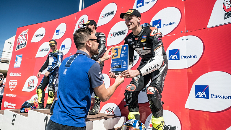 Στο βάθρο των νικητών ο 16χρονος Κωνσταντίνος Μαυρόπουλος στο Yamaha R7 Superfinale