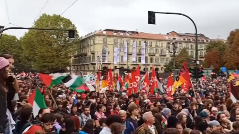 Δεκάδες χιλιάδες Ιταλοί στους δρόμους για τη Γάζα