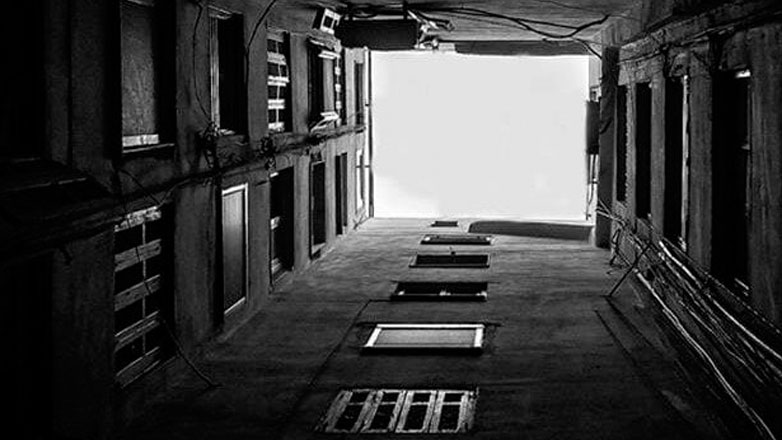 Τραγωδία στον Βόλο: Νεκρός 20χρονος φοιτητής μετά από πτώση σε φωταγωγό