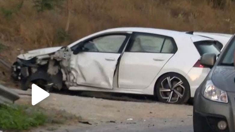 Εξετράπη αυτοκίνητο στην επαρχιακή οδό Μουδανιών