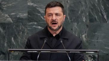 Ζελένσκι στον ΟΗΕ: «Τα όπλα αποφασίζουν ποιος θα επιβιώσει»