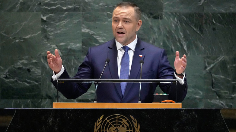 Ναβρότσκι: Η Πολωνία είναι έτοιμη να υπερασπιστεί το έδαφός της