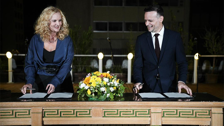 «Αθήνα Παγκόσμια Πρωτεύουσα Θεάτρου»: Μνημόνιο συνεργασίας Δήμου Αθηναίων-Θεάτρου Τέχνης – Οι 4 άξονες