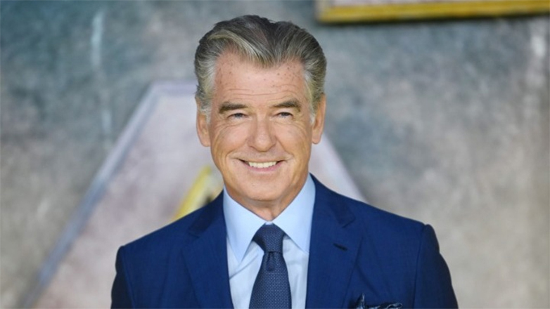 Το ριμέικ του «Cliffhanger» με τους Πιρς Μπρόσναν και Λίλι Τζέιμς βγαίνει στις αίθουσες το 2026