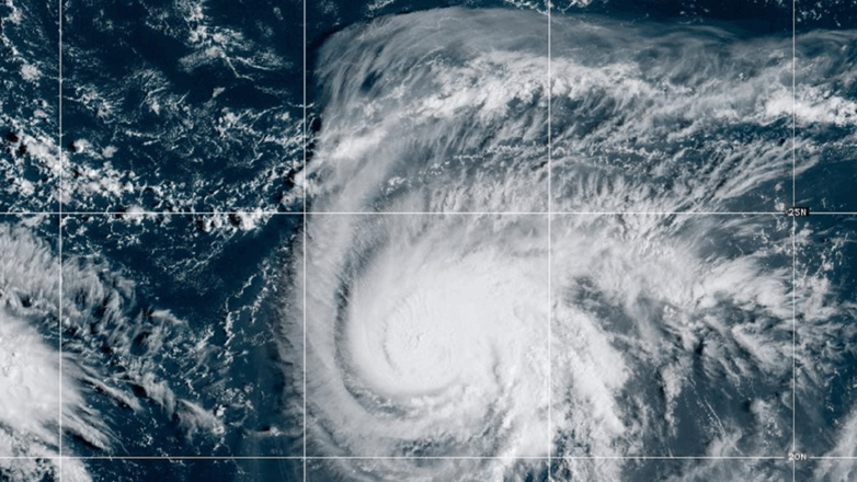 ΗΠΑ: Ο κυκλώνας Ουμπέρτο αναμένεται να ενισχυθεί περαιτέρω τις επόμενες ημέρες