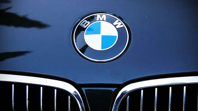 Κόκκινος συναγερμός στη BMW- Εκατοντάδες χιλιάδες μοντέλα ανακαλούνται λόγω κινδύνου πυρκαγιάς