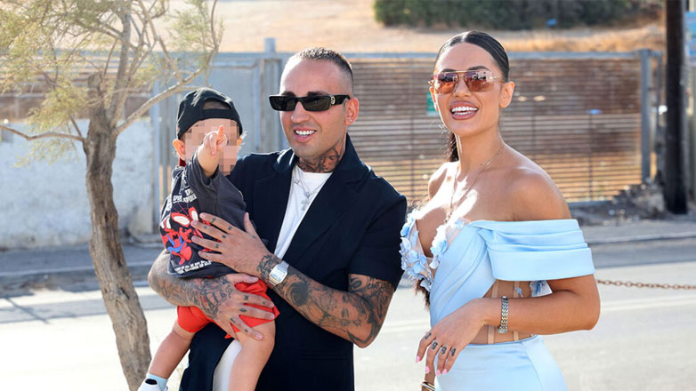 Έλενα Τσαγκρινού – Dj Stephan: Το φωτογραφικό άλμπουμ από τη βάφτιση του γιου τους στο Πόρτο Ράφτη