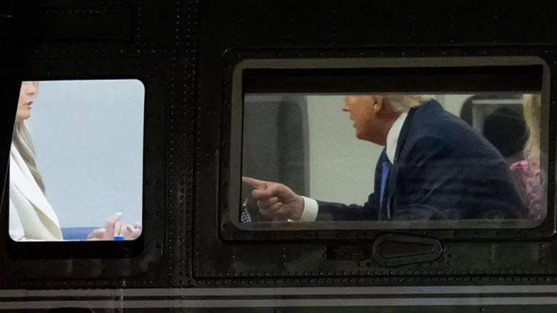 Βίντεο: Ο Τραμπ χειρονομεί εναντίον της Μελάνια μέσα στο Marine One