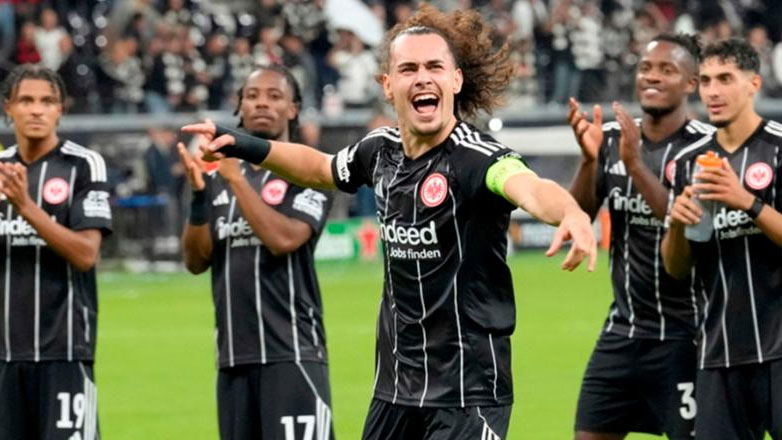 Γερμανία: Η Άιντραχτ «τιμώρησε» 6-4 τη Γκλάντμπαχ