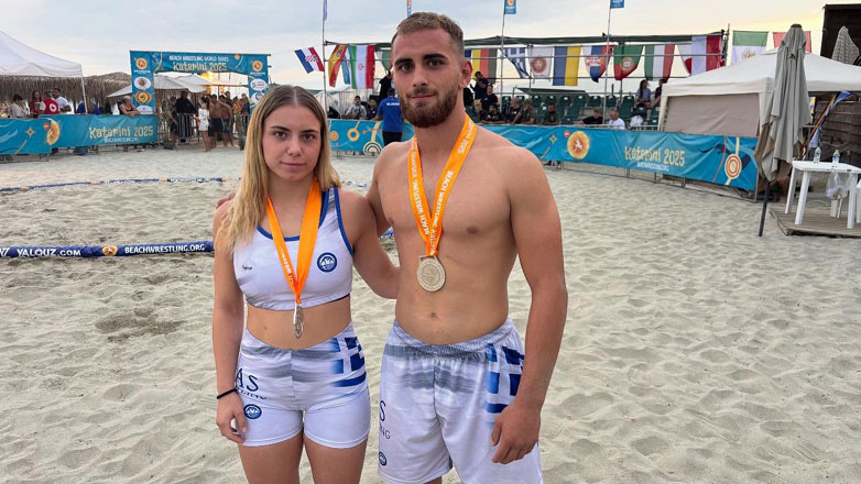 Πάλη στην Άμμο: Ασημένιοι στο Παγκόσμιο πρωτάθλημα Καρνάβας και Παπαδοπούλου