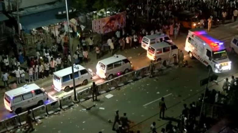 Ινδία: Τουλάχιστον 39 νεκροί και δεκάδες τραυματίες από ποδοπάτημα σε προεκλογική συγκέντρωση