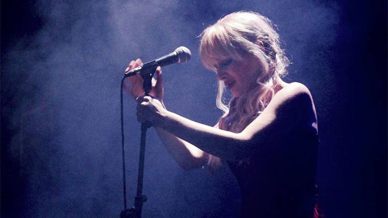 Τολμηρό, ελληνόφωνο και avant-garde: το Aristophobia Nervosa της Lia Hide και τα GRAMMYs®