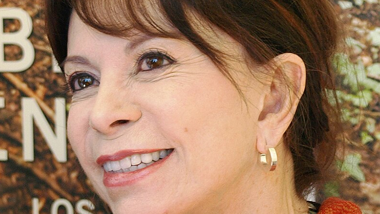 «Το Σπίτι των Πνευμάτων»: Σειρά βασισμένη στο μυθιστόρημα της Ιζαμπέλ Αλιέντε θα κάνει πρεμιέρα το 2026