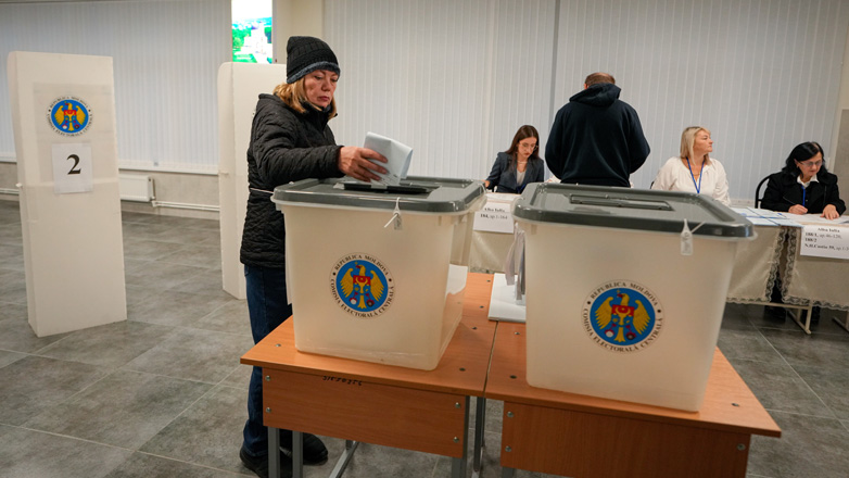 Μολδαβία: Ξεκάθαρο προβάδισμα του κυβερνώντος φιλοευρωπαϊκού κόμματος με καταμετρημένο σχεδόν το 50% των ψήφων