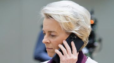 Γεια σου Ντόναλντ, εδώ Ούρσουλα: Η φον ντερ Λάιεν σε άμεση τηλεφωνική γραμμή με τον Τραμπ