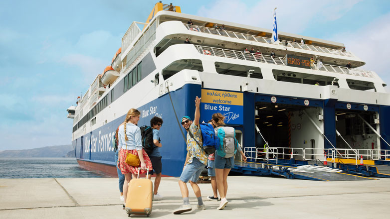 Φθινοπωρινές αποδράσεις στις Κυκλάδες με την Blue Star Ferries