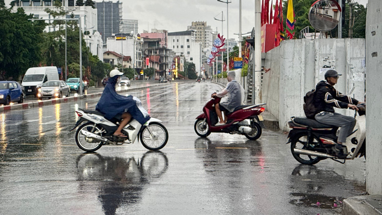 Βιετνάμ: Ένας νεκρός και 12 αγνοούμενοι λόγω του τυφώνα Μπουαλόι