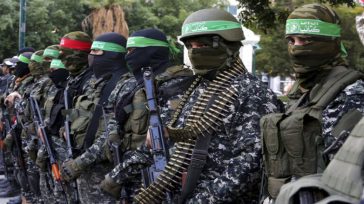 Όλοι έχουν πέσει πάνω στη Χαμάς για να αποδεχθεί τη συμφωνία Τραμπ