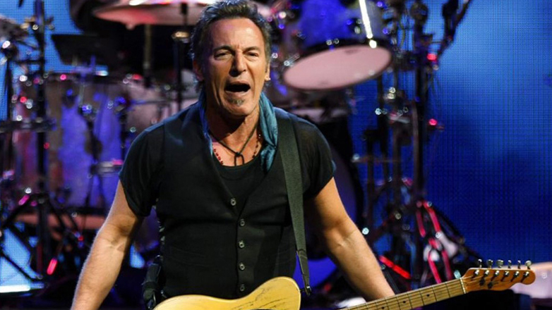 Μπρους Σπρίνγκστιν: «Το αμερικανικό όνειρο δεν είναι η λογοκρισία και το μίσος» 