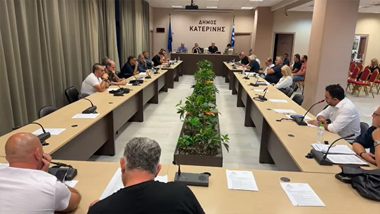 Πιερία: Δύο ψηφίσματα υπέρ Ρούτσι… τα εξής, ένα