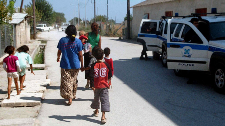 Αντιδρούν οι Ρομά για τους αστυνομικούς στους οικισμούς