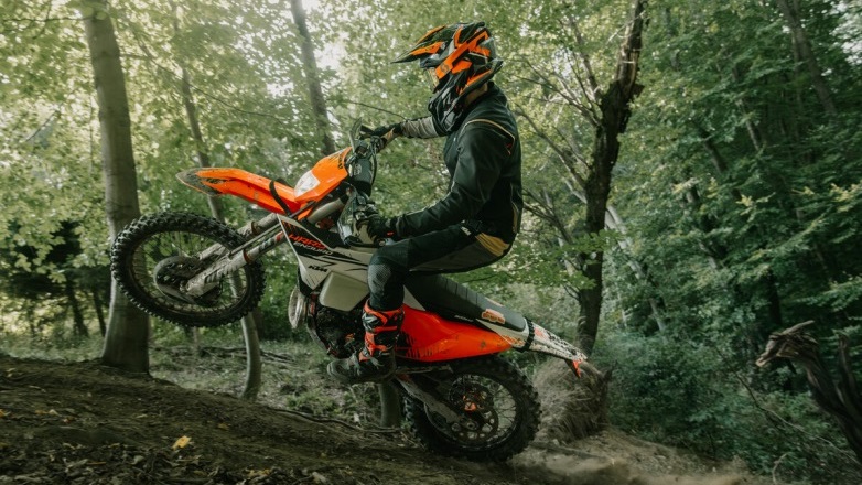 H νέα KTM 300 EXC HARDENDURO είναι σχεδιασμένη για ακραίες συνθήκες