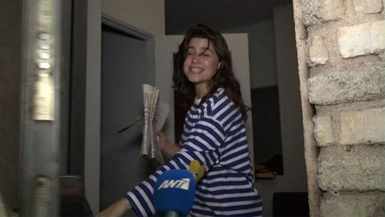 Δανάη Παππά: Η πρώτη αντίδραση της ηθοποιoύ μετά το viral βίντεο που χορεύει αγκαλιά με τον Βασίλη Μπισμπίκη