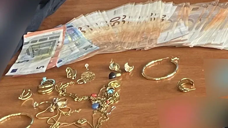 Εξάρθρωση σπείρας που έκλεβε και εξαπατούσε ηλικιωμένους Εξάρθρωση σπείρας που έκλεβε και εξαπατούσε ηλικιωμένους