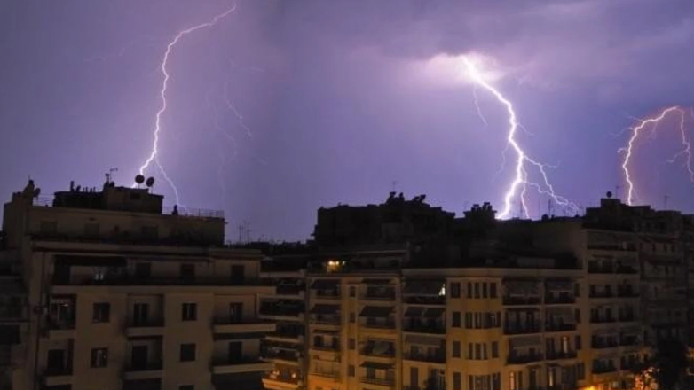 Μήνυμα 112 για ισχυρές βροχές και καταιγίδες σε Θεσσαλονίκη, Σέρρες και Χαλκιδική