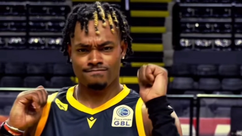 Μπάσκετ: H AEK παρουσίασε την εντυπωσιακή εκτός έδρας φανέλα της