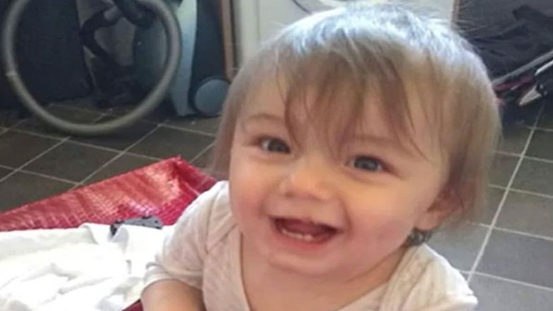 Βρετανία: Ισόβια κάθειρξη στον παππού και τη γιαγιά που δολοφόνησαν το δίχρονο εγγονάκι τους