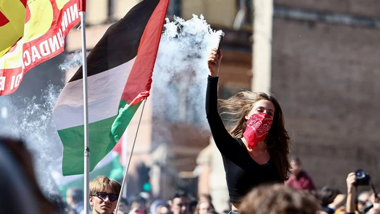 Σε απεργιακό κλοιό η Ιταλία