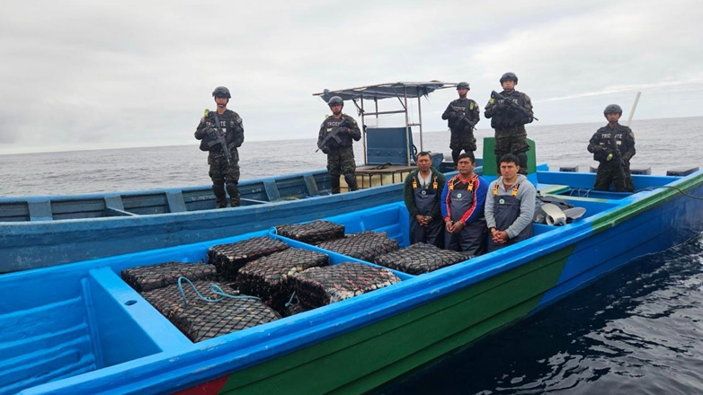 Ελ Σαλβαδόρ: Σχεδόν δύο τόνοι κοκαΐνης κατασχέθηκαν σε επιχείρηση του Πολεμικού Ναυτικού
