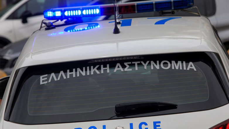 Παραδόθηκε ο οδηγός ΙΧ που επιτέθηκε με κατσαβίδι σε μοτοσικλετιστή στο Αιγάλεω