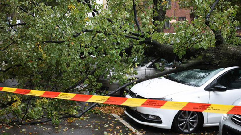 Δύο νεκροί εξαιτίας της καταιγίδας Έιμι που πλήττει τη βορειοδυτική Γαλλία