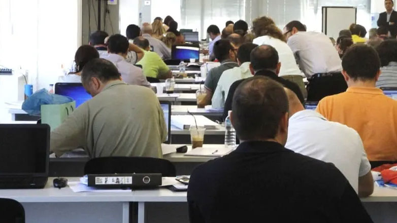 Κατατέθηκε στη Βουλή το νέο εργασιακό νομοσχέδιο