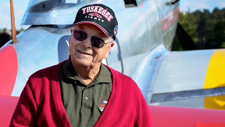 Έφυγε ο Τζορτζ  Χάρντι ο τελευταίος αφροαμερικανός πιλότος καταδιωκτικών του Β’ Παγκοσμίου Πολέμου