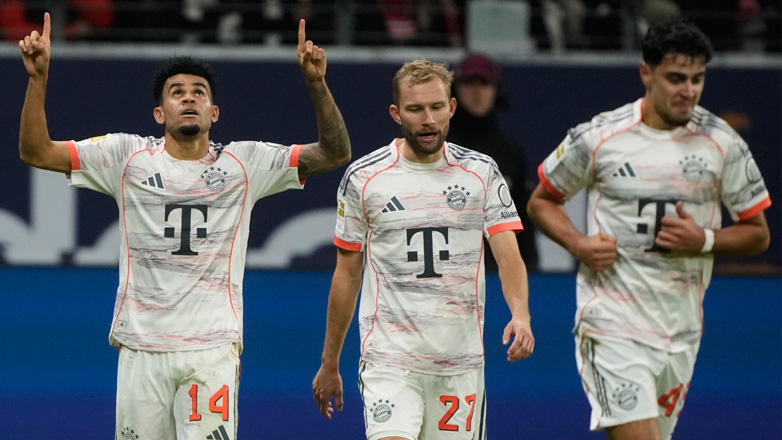 Γερμανία: Δεν έχει αντίπαλο η Μπάγερν, νίκησε 3-0 την Άιντραχτ στη Φρανκφούρτη και έκανε το «6 στα 6»