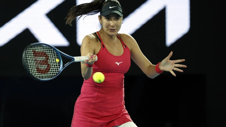 Η πρώτη τενίστρια που αγωνίστηκε με προσθετική στήθους