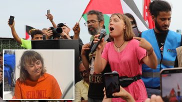 Η Γκρέτα Τούνμπεργκ στην πτήση για Αθήνα μαζί με τους 27 Έλληνες ακτιβιστές