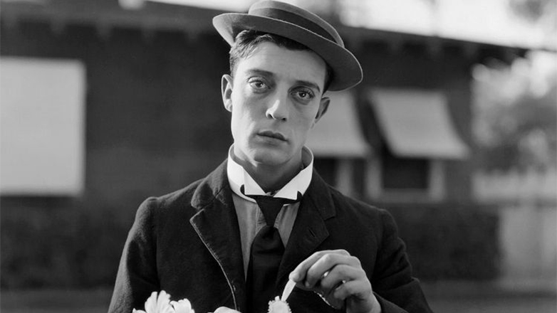 Μπάστερ Κίτον: Από τον ρόλο σφουγγαρίστρα στο πετρωμένο πρόσωπο, τις ιδιοφυείς σκηνοθεσίες και την καταστροφή